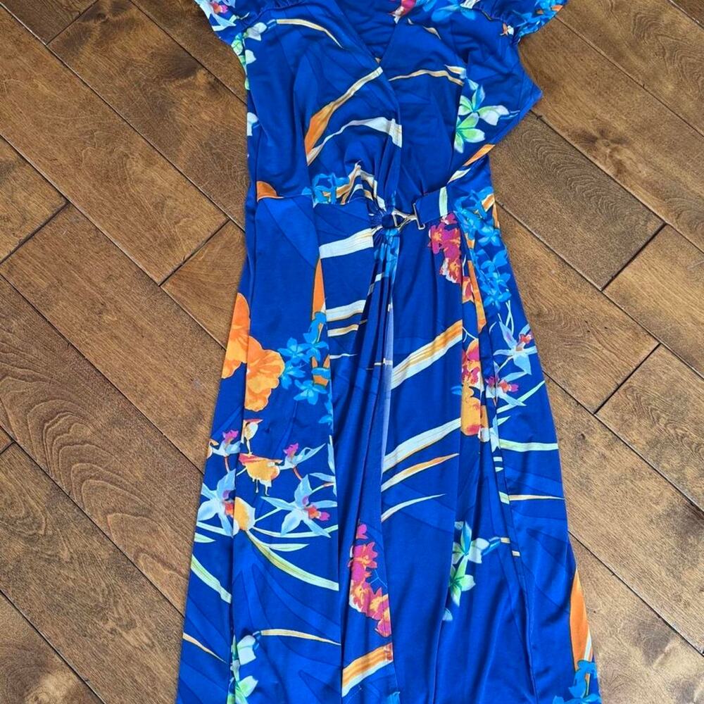 Alfani blue floral maxi dress size Medium